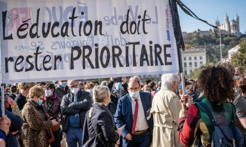 Πού το πάει ο Μακρόν με το Ισλάμ; Τελεσίγραφο ή αποπροσανατολισμός;